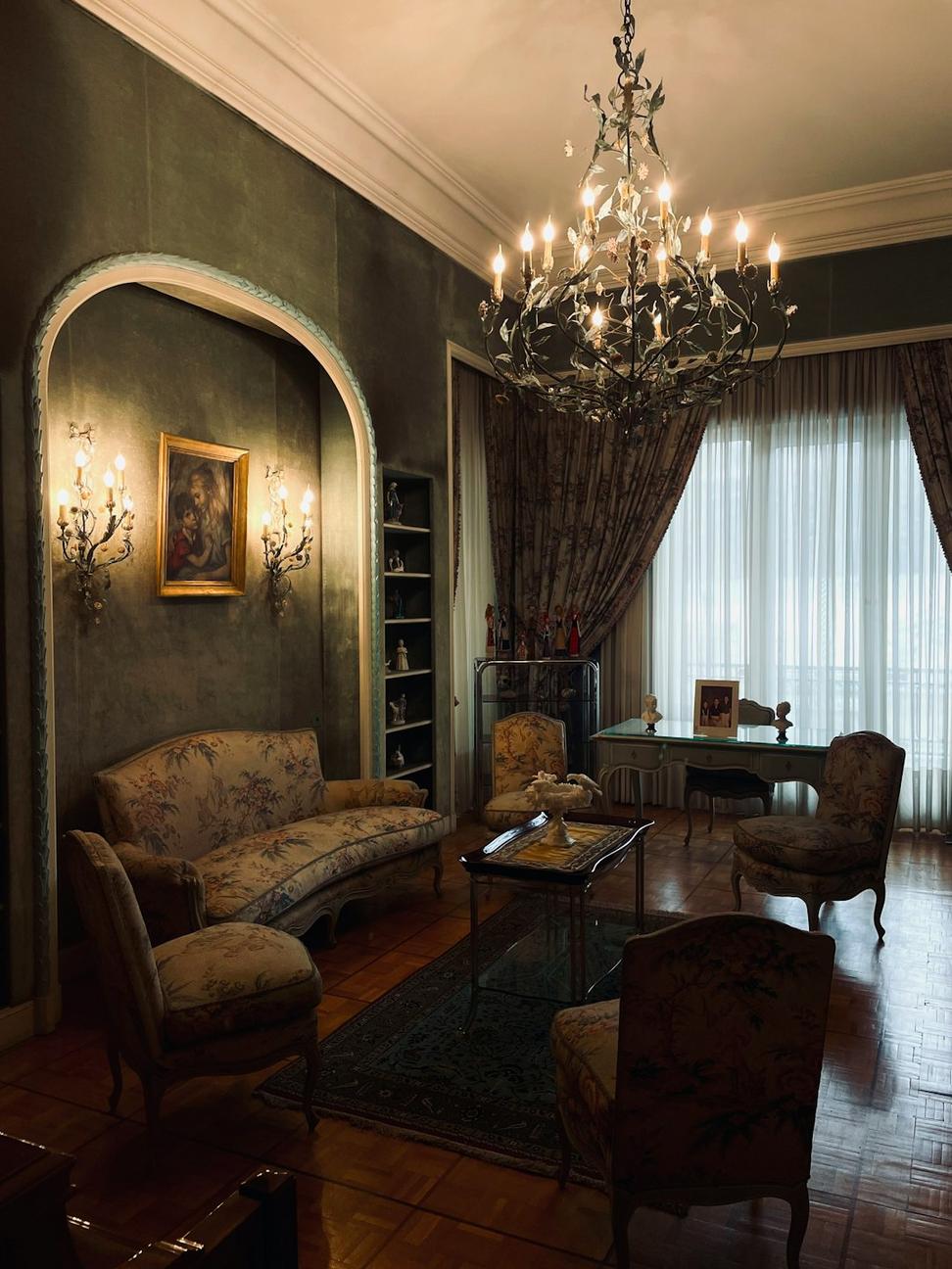 Deluxe King Suite